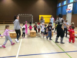 Kinderturnen Fasching 2015