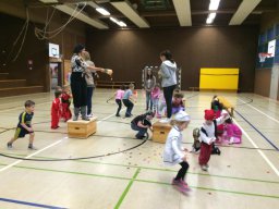 Kinderturnen Fasching 2015